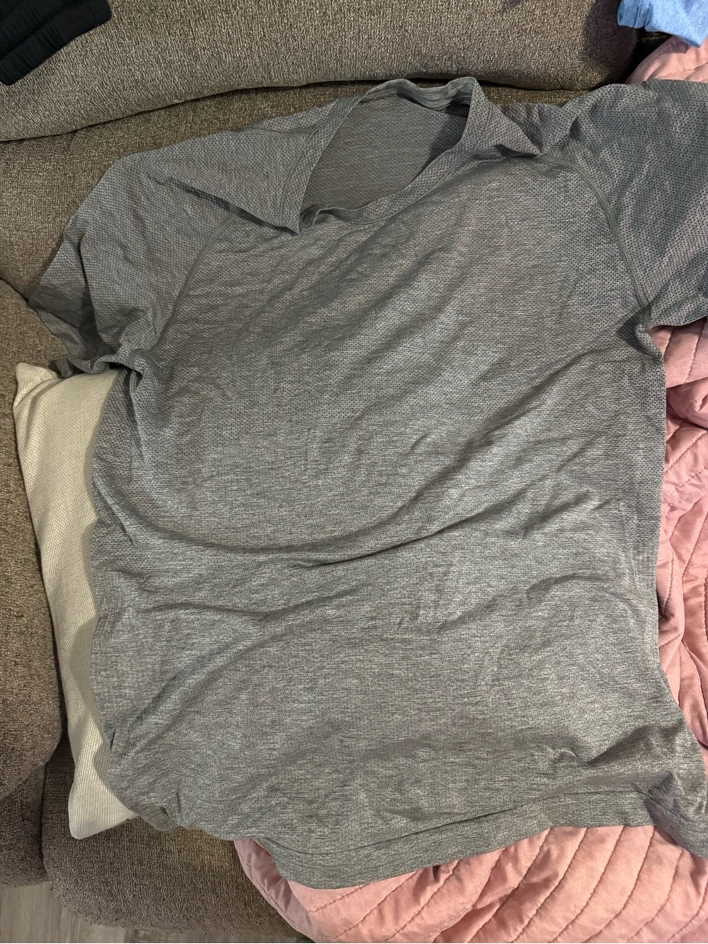 lululemon athletica Gray Heather Men's Short-Sleeve Crew